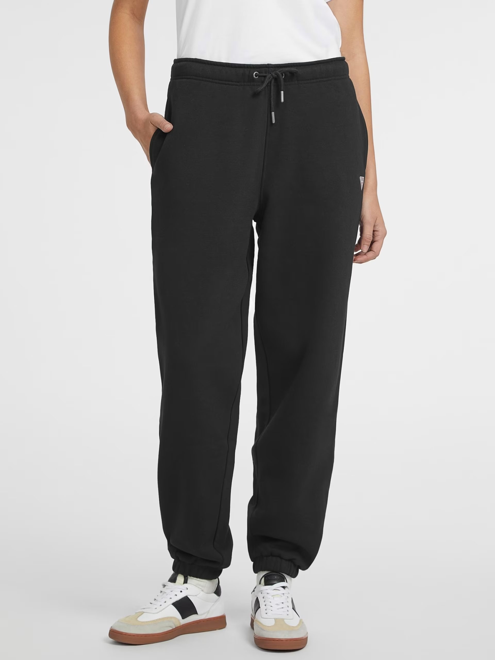 Παντελόνι GUESS JEANS GJ TRIANGLE LABEL JO - ORGANIC CO/PL SOFT FLEECE 350 W4YB33KC811 Anerio