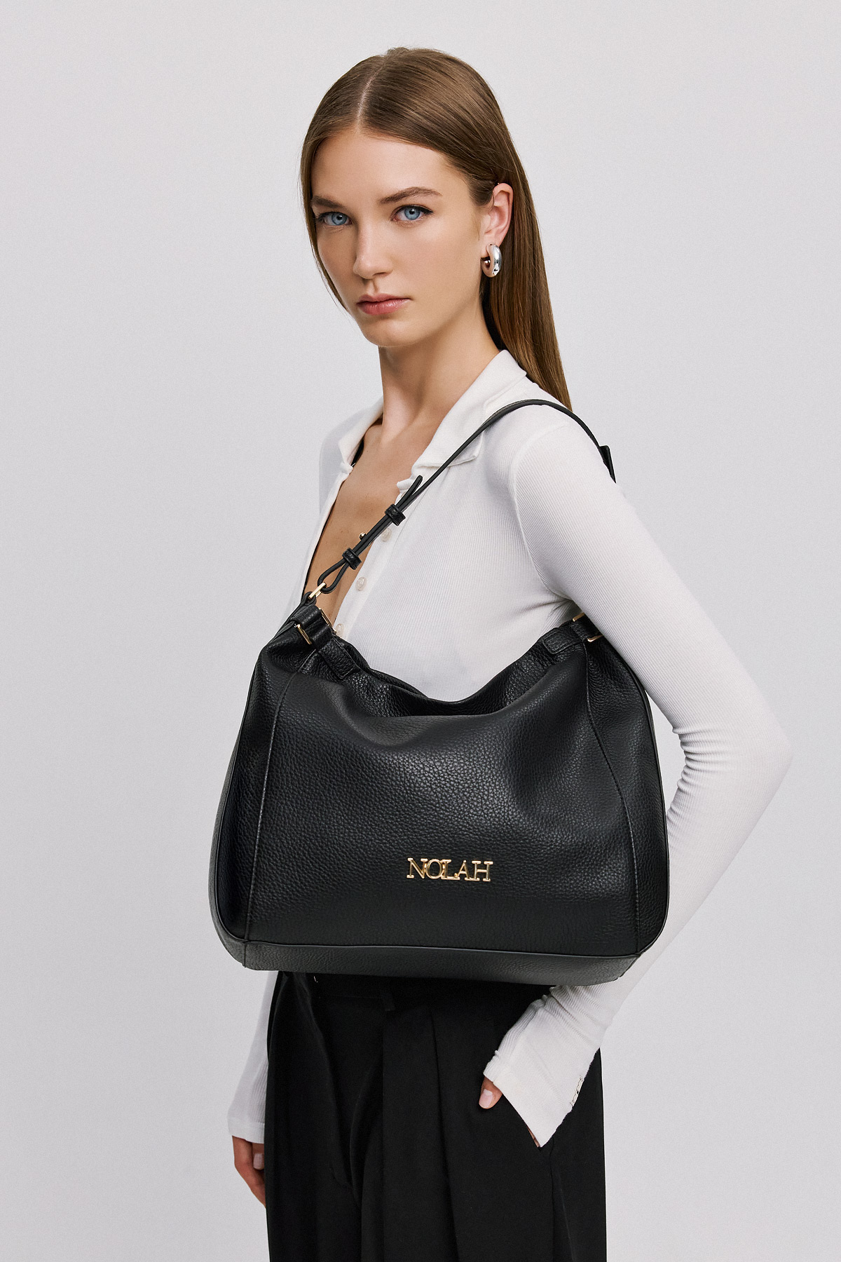 Mary Black Light Gold Nolah - Image 2