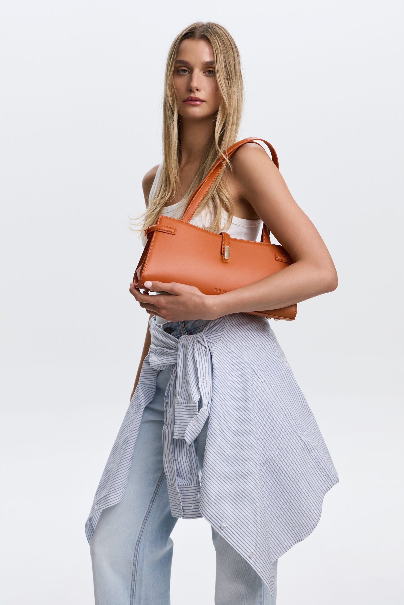 Nolah Etienne Orange - Image 3